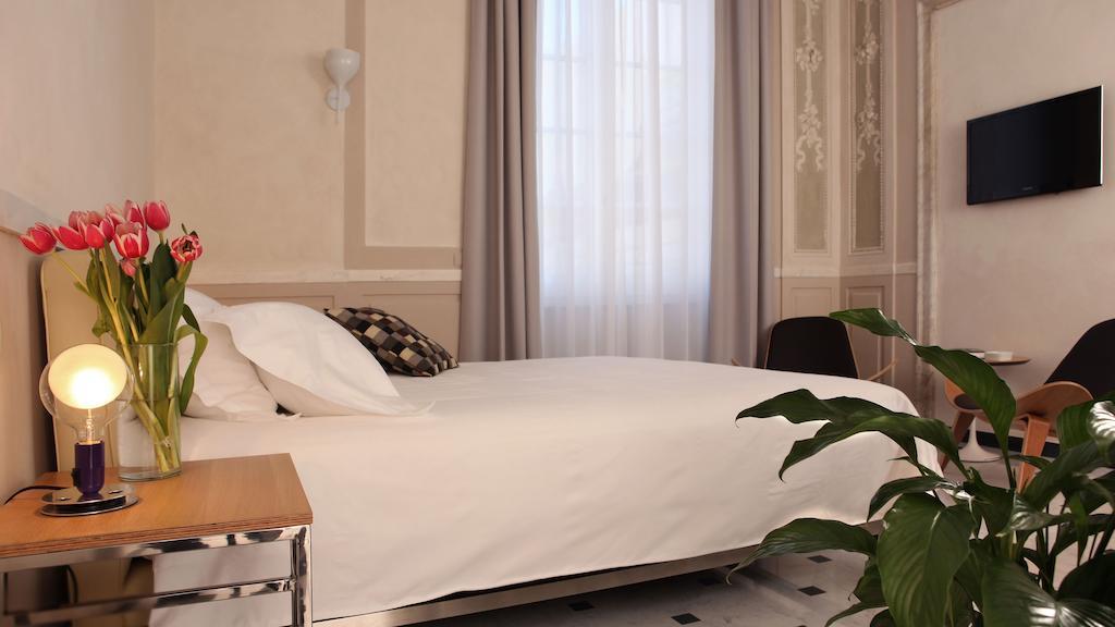 Hotel Le Nuvole Residenza D'Epoca Genova Szoba fotó